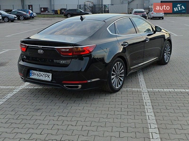 Седан Kia K7 2017 в Одессе