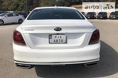 Седан Kia K900 2019 в 