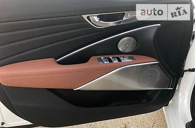 Седан Kia K900 2019 в 