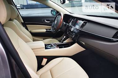 Седан Kia K900 2016 в 