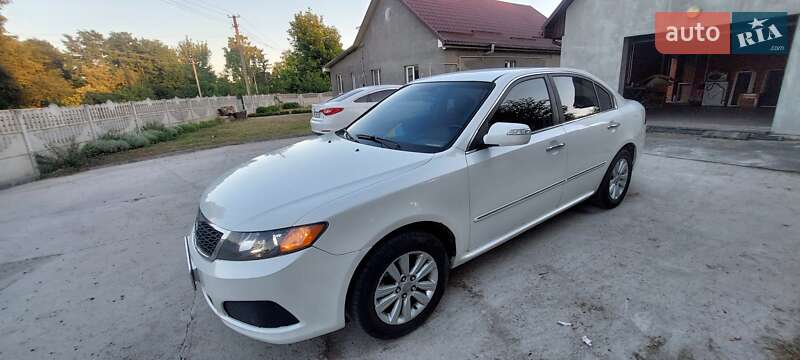 Седан Kia Lotze 2010 в Києві