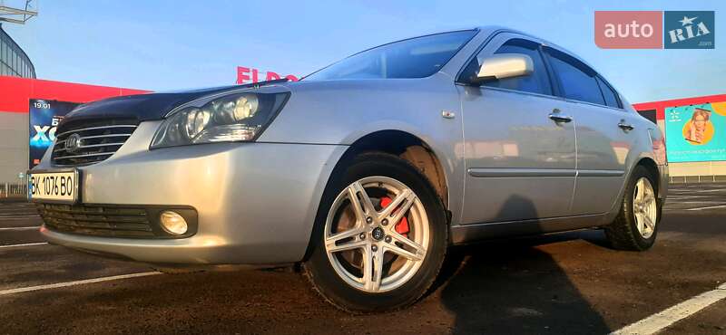 Седан Kia Magentis 2006 в Ровно
