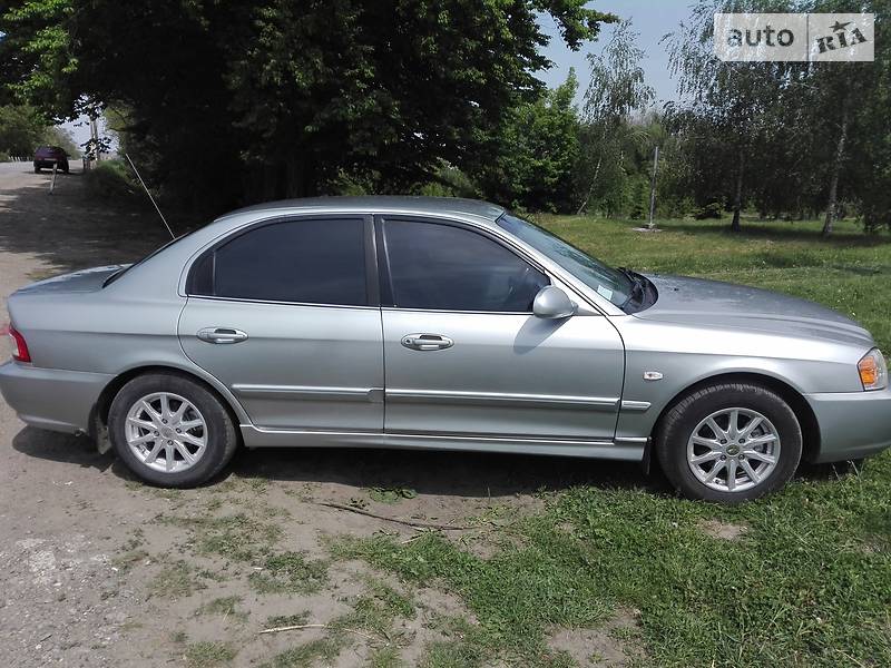Седан Kia Magentis 2004 в Черновцах