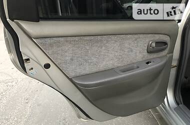 Седан Kia Magentis 2004 в 