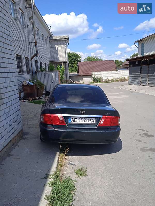 Седан Kia Magentis 2004 в Днепре