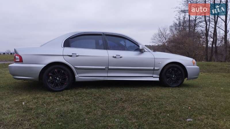 Седан Kia Magentis 2004 в Шостці