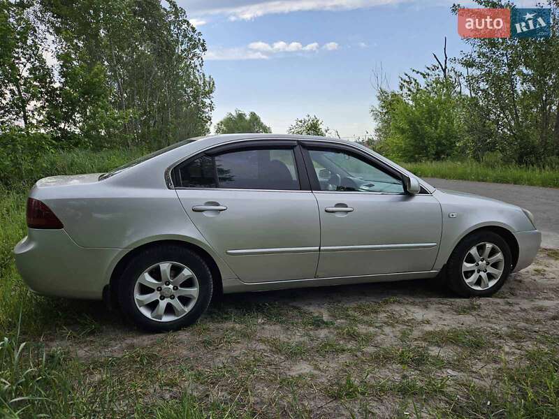 Седан Kia Magentis 2007 в Обухове