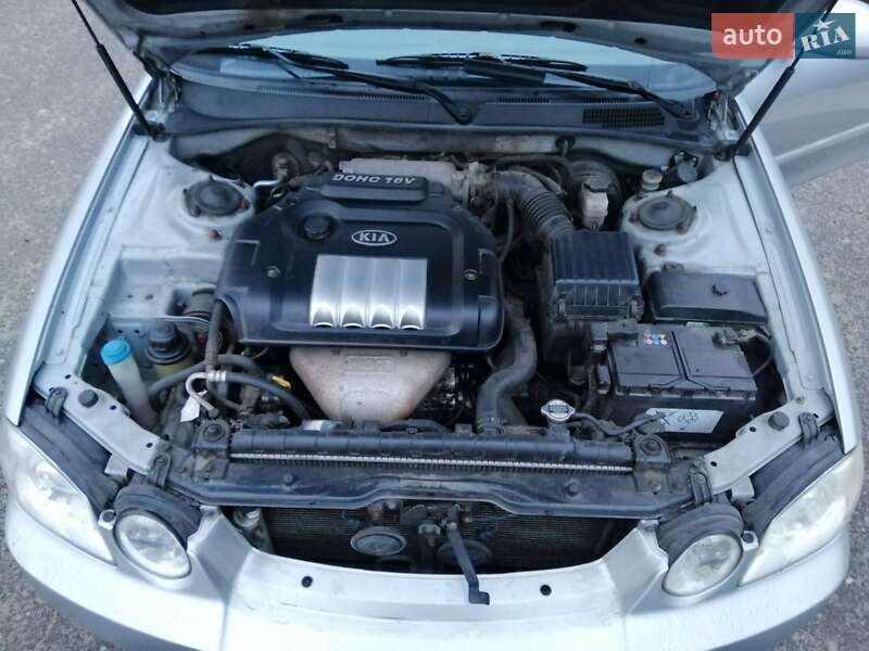 Седан Kia Magentis 2006 в Києві