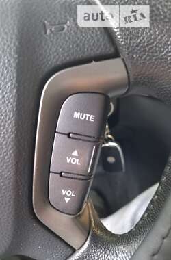Седан Kia Magentis 2009 в 