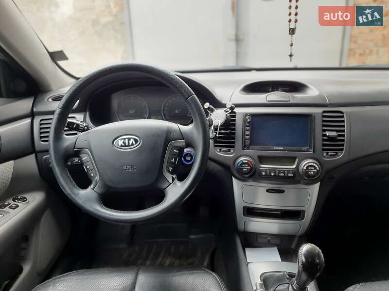 Седан Kia Magentis 2008 в Львове