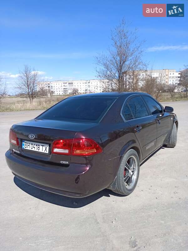 Седан Kia Magentis 2006 в Очакове