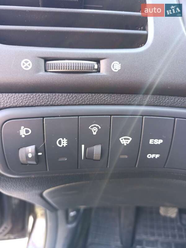 Седан Kia Magentis 2006 в Очакове