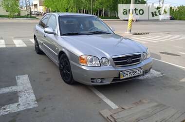 Седан Kia Magentis 2004 в Беляевке