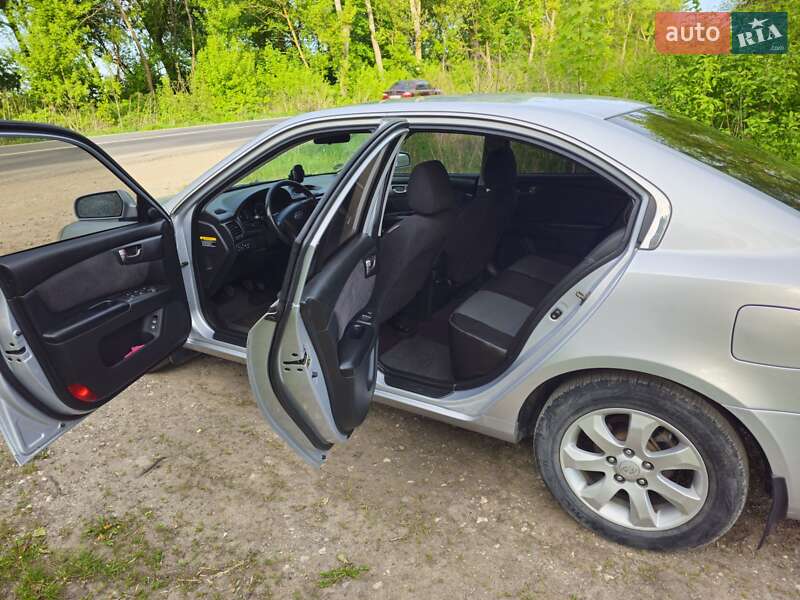 Седан Kia Magentis 2006 в Тернополі