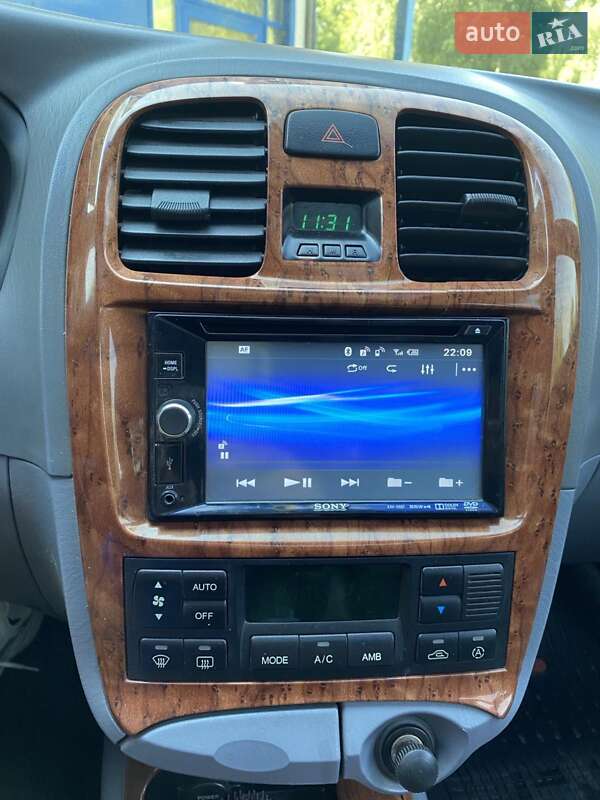 Седан Kia Magentis 2001 в Краматорську