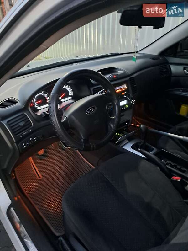 Седан Kia Magentis 2007 в Києві