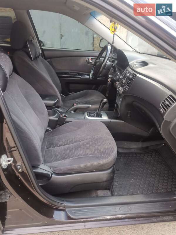 Седан Kia Magentis 2007 в Новой Ушице