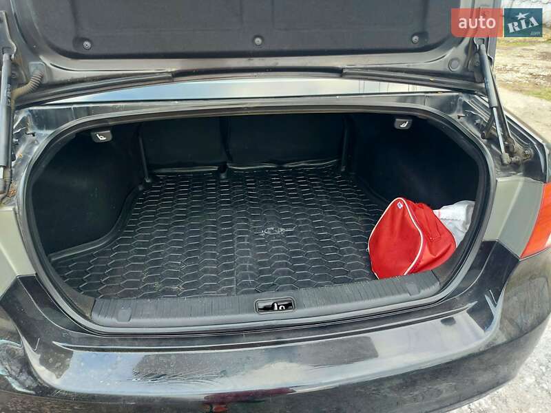 Седан Kia Magentis 2008 в Каменском