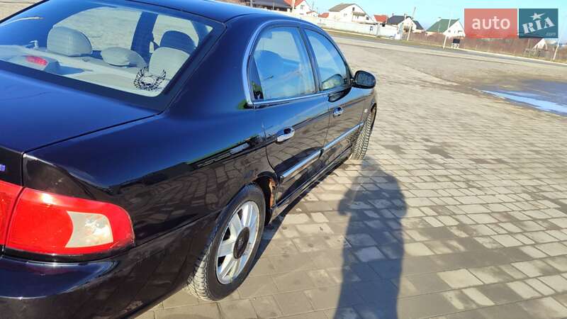 Седан Kia Magentis 2003 в Львові