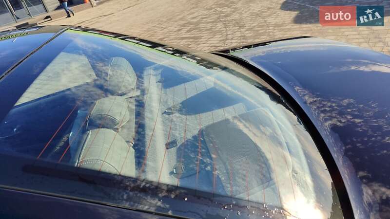 Седан Kia Magentis 2003 в Львові