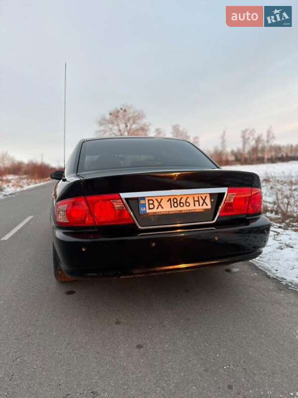 Седан Kia Magentis 2004 в Летичіві