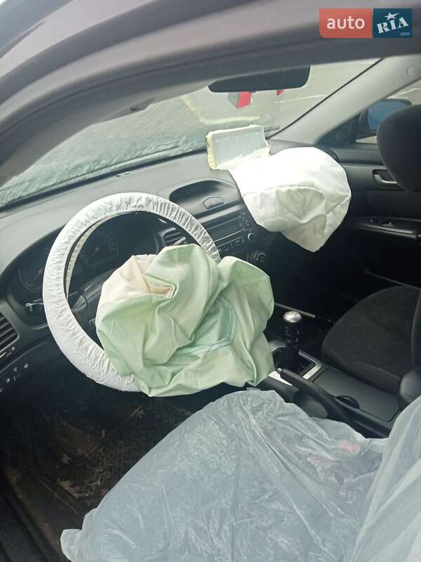 Седан Kia Magentis 2007 в Киеве