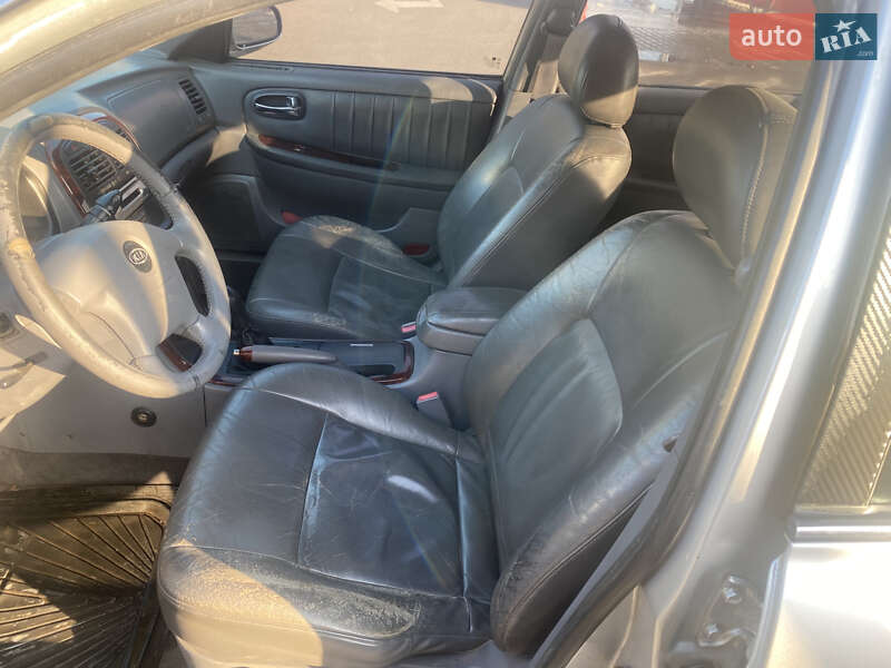 Седан Kia Magentis 2004 в Виннице