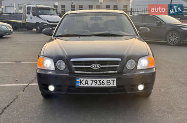 Седан Kia Magentis 2004 в Києві