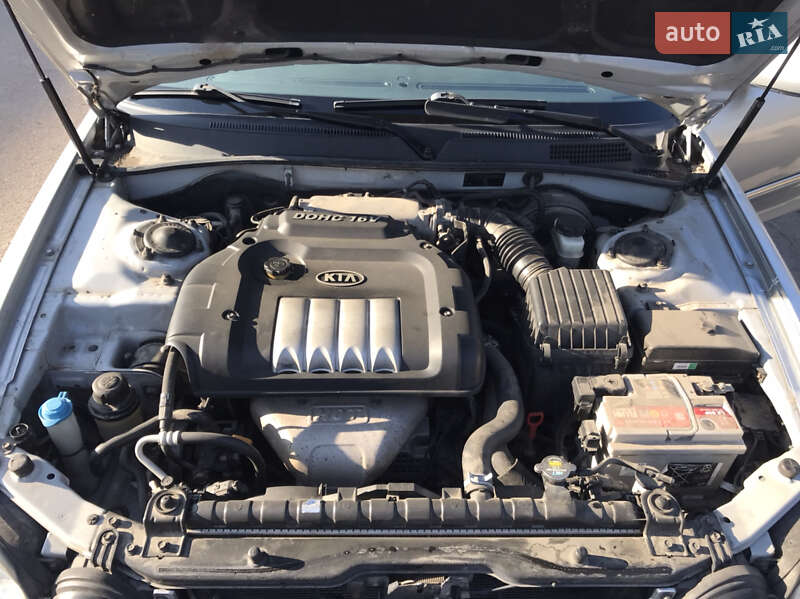 Седан Kia Magentis 2004 в Рівному