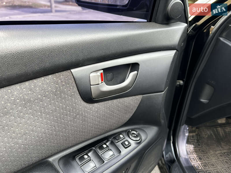 Седан Kia Magentis 2008 в Кривому Розі