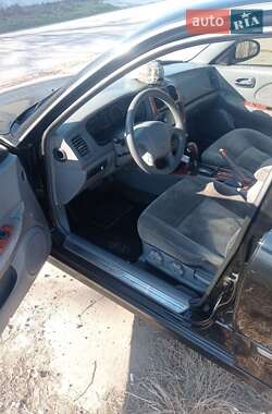 Седан Kia Magentis 2001 в 