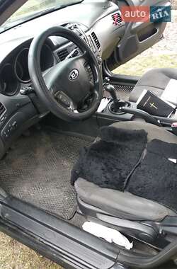 Седан Kia Magentis 2009 в 