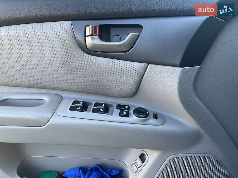 Седан Kia Magentis 2008 в Мирополе