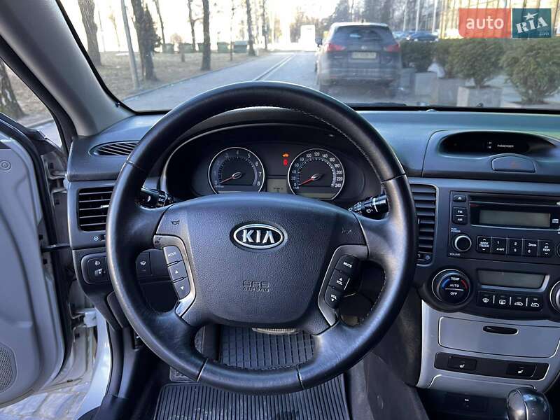 Седан Kia Magentis 2008 в Львові