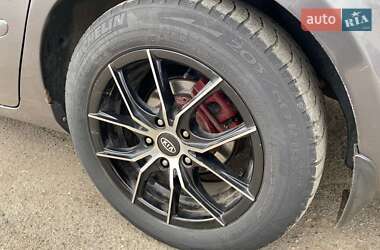 Седан Kia Magentis 2008 в 