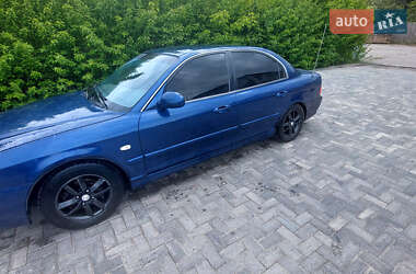Седан Kia Magentis 2004 в 