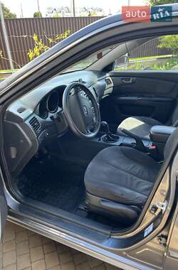 Седан Kia Magentis 2009 в 