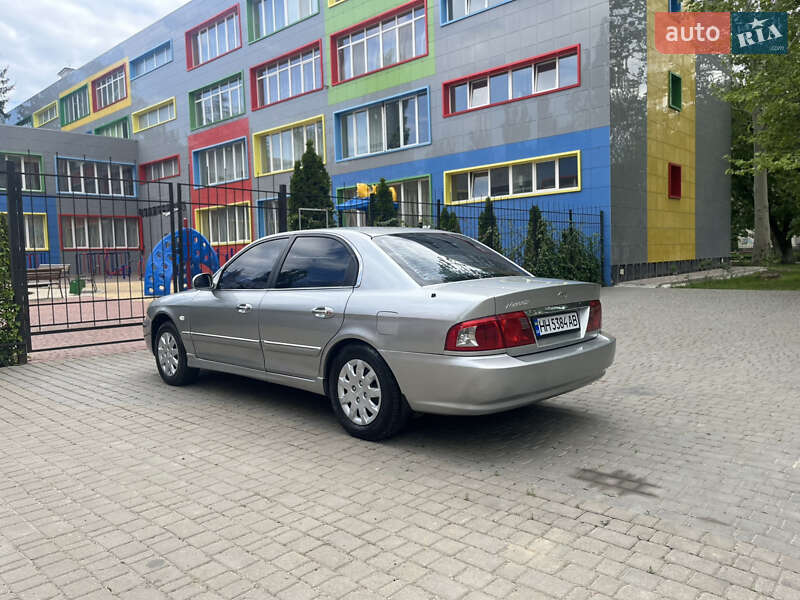 Седан Kia Magentis 2002 в Одессе