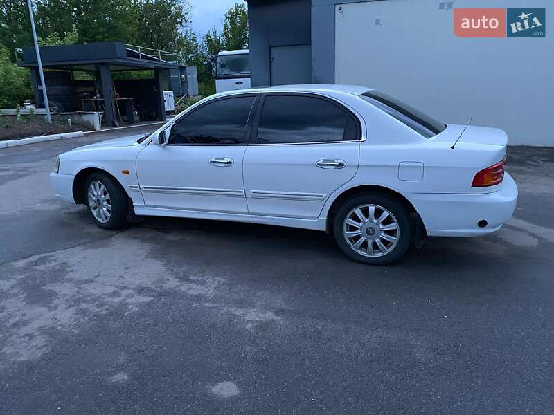 Седан Kia Magentis 2001 в Краматорську