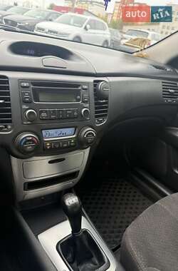 Седан Kia Magentis 2008 в 