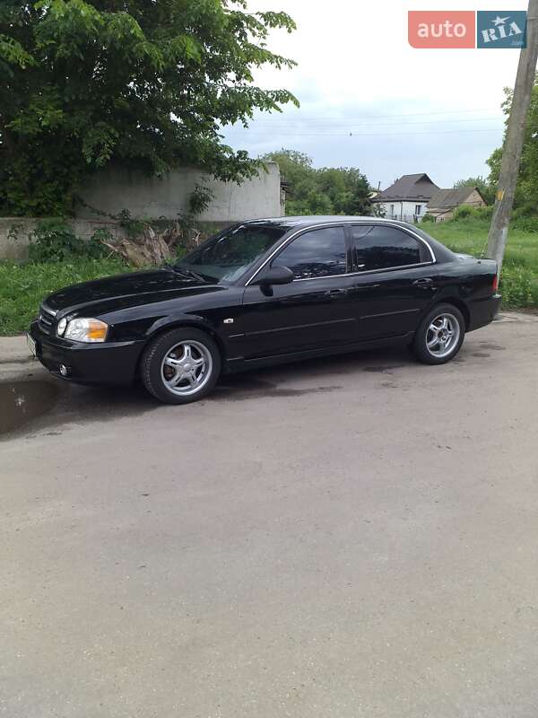 Седан Kia Magentis 2004 в 