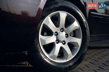 Седан Kia Magentis 2006 в 