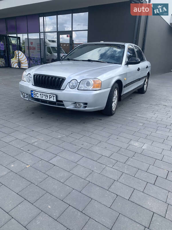 Kia Magentis 2003