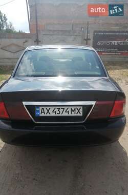 Седан Kia Magentis 2004 в 
