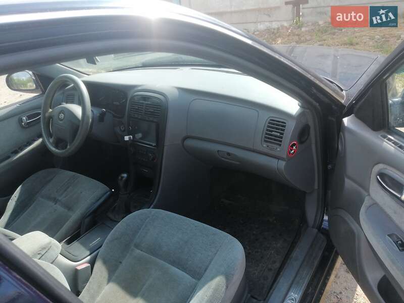 Седан Kia Magentis 2004 в Люботине