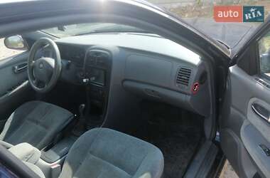 Седан Kia Magentis 2004 в 