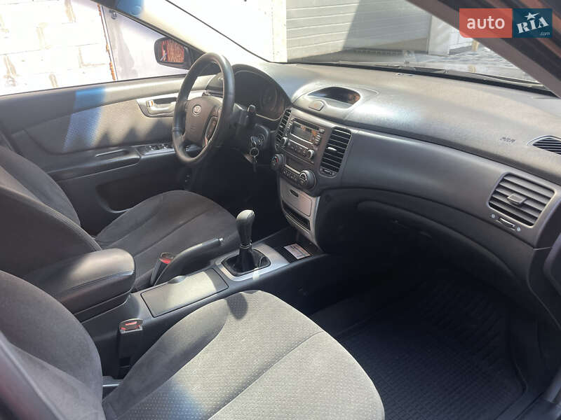 Седан Kia Magentis 2008 в Дніпрі