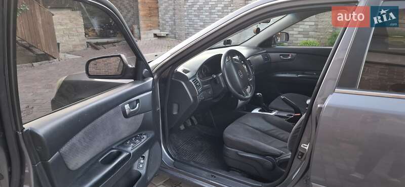 Седан Kia Magentis 2007 в Бузовій
