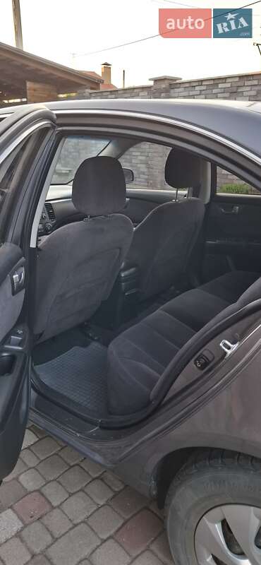 Седан Kia Magentis 2007 в Бузовій