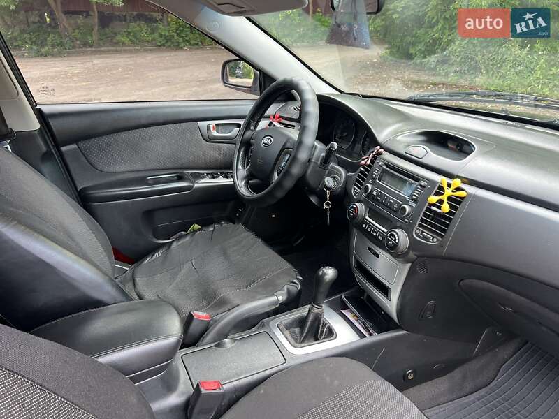 Седан Kia Magentis 2008 в Львове